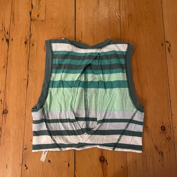 Free People Movement Play by Play Crop Tank - Electric Pistachio - Picture 6 of 7